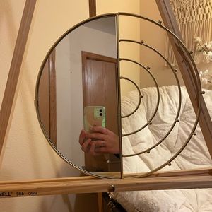 Mirror & Necklace Decor